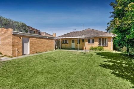 1 Rhonda Court, Moorabbin - Photo 3