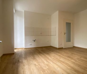 *** Altbauliebhaber aufgepasst! 2 Zimmer + Wohnküche + Mansarde! *** - Photo 5