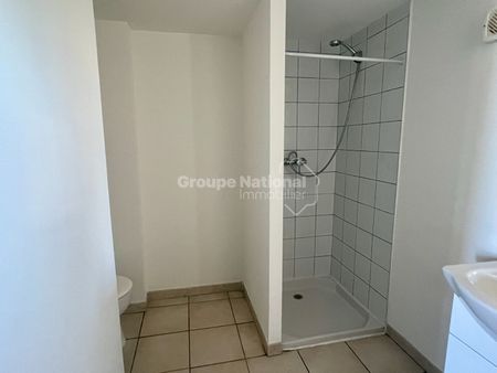BEAUCAIRE CENTRE - Appartement T2 en mezzanine de 44m², - Photo 5