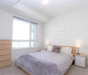 Spacious One Bedroom Corner Unit by New Skytrain Station - Photo 4