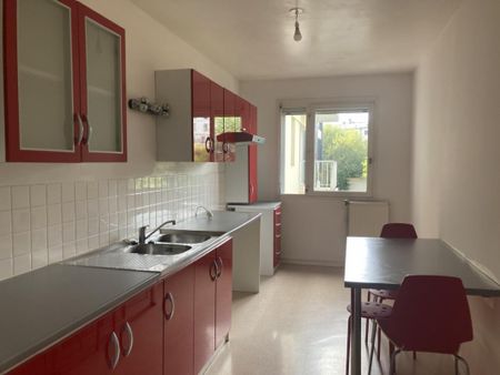 Location Appartement 3 pièces 64m² LISIEUX 14100 - Photo 3