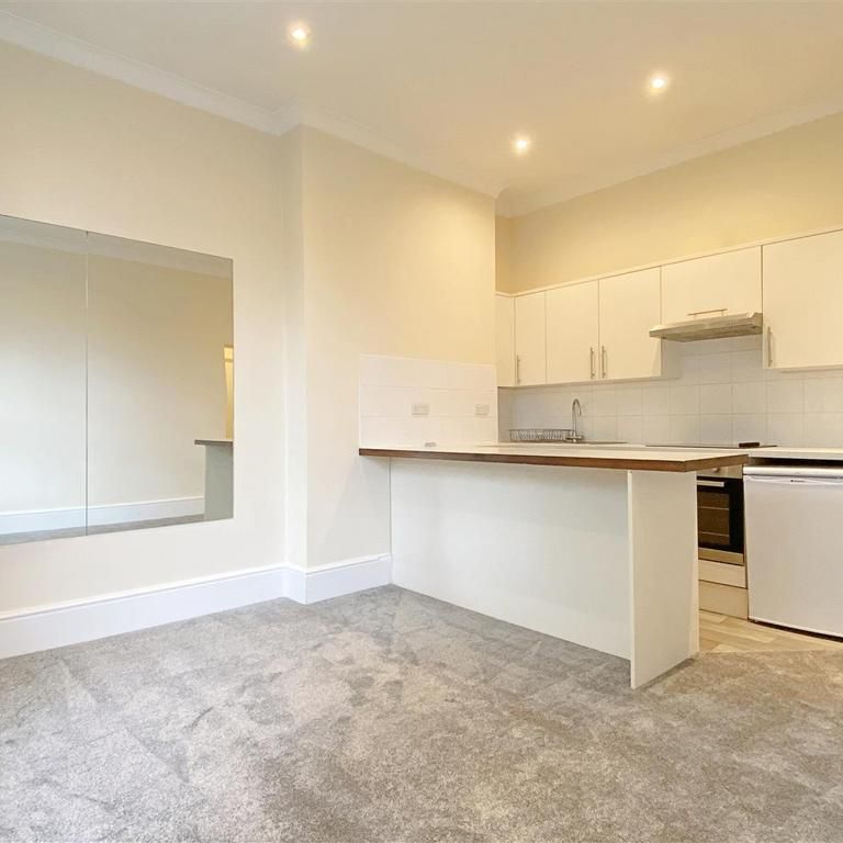 1 bedroom flat to rent - Photo 1