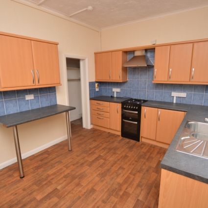 2 Bedroom Terraced House - Photo 1