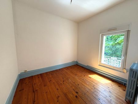 Location Maison 6 pièces 167m² ROMANS SUR ISERE 26100 - Photo 4
