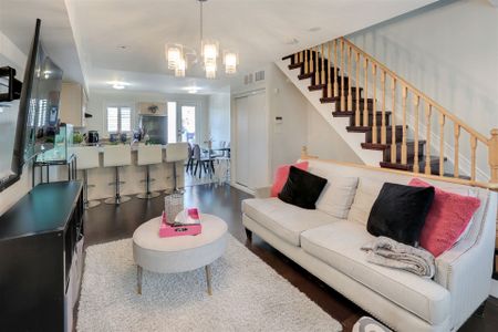 For Lease - 202 Whiltshire Avenue, Toronto, Ontario - Photo 4