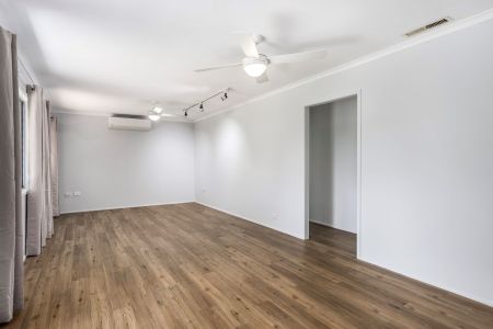 FAMILY HOME ON LARGE BLOCK IN BLACKSTONE - Photo 3