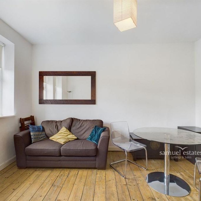 1 bedroom flat to rent - Photo 1