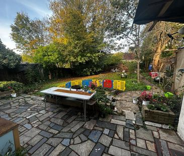 1 Bed Flat, London, N3 - Photo 3