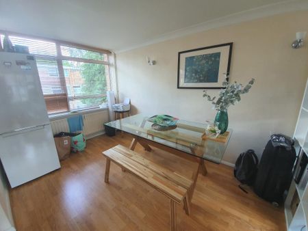 2 bedroom maisonette to rent - Photo 3