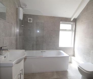 5 bedroom house to rent - Photo 2