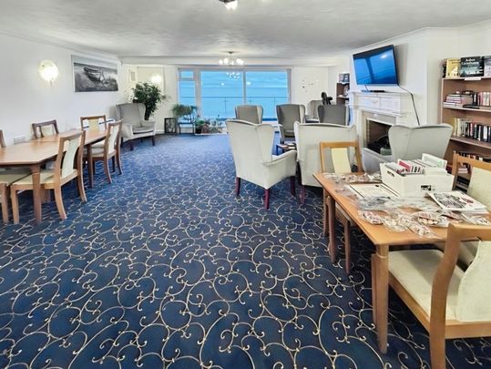 1 bedroom Flat To Let Total Size: 445 SQ FT - Photo 1