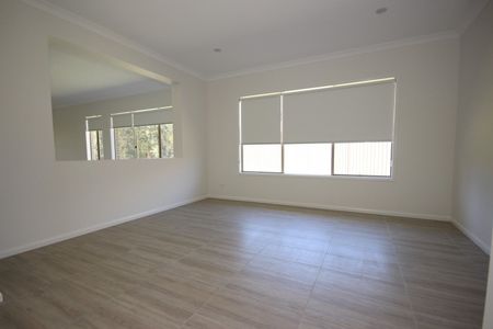 SEA BREEZE ESTATE - POTTSVILLE - Photo 4