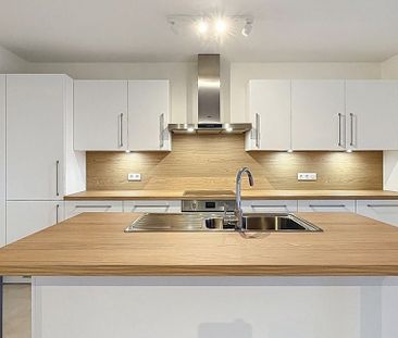 Appartement te huur in Marche-en-Famenne voor € 1.100 met 2 slaapka... - Foto 3