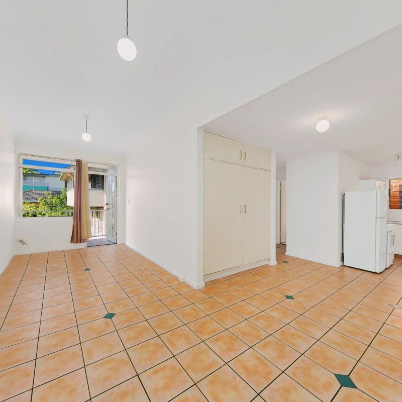 2Bedrooms, 1Bathrooms - Photo 1