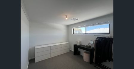 Modern Comfort Meets Convenience and Connection! - Photo 5