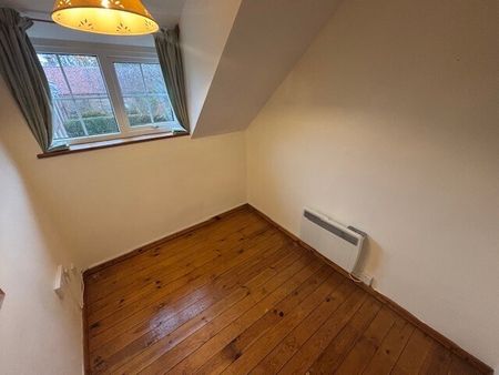 The Street - Photo 2