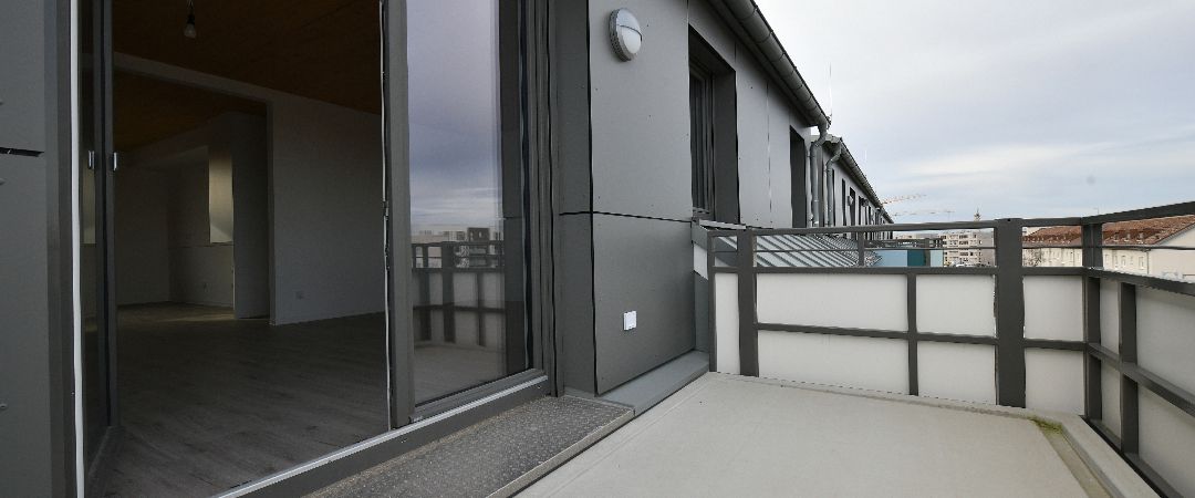 Klimaneutral und mit Charme im Dachgeschoss - Photo 1