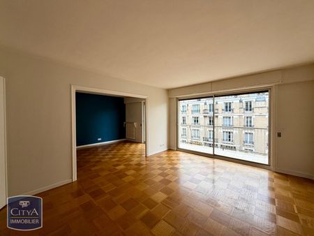 Location Appartement 3 pièces 82m² PARIS 15ème - Photo 2
