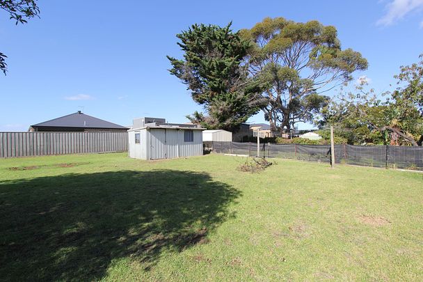 53 Scenic Drive Cowes VIC - Photo 1