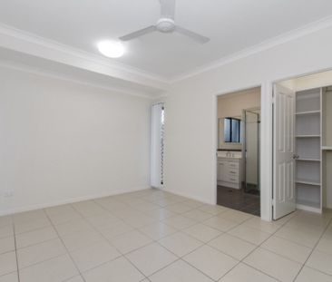 Four Bedroom Home in Willowbank - Photo 4