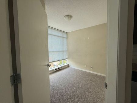 807 - 555 Delestre Ave Coquitlam BC V3K 0A9 - Photo 4