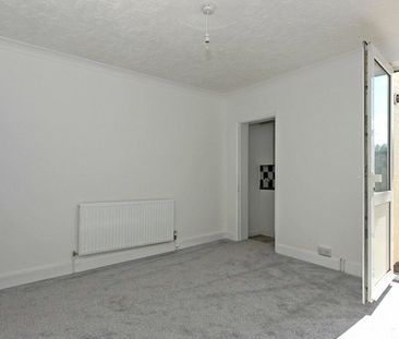 Cowper Road, Sittingbourne, Kent, ME10 - Photo 3