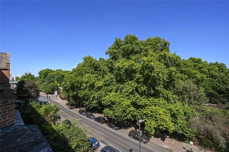 A beautifully-presented two bedroom flat in Albany Mansions. - Photo 3