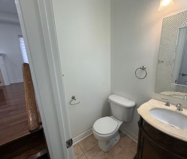 For Lease - 103 Andes Crescent, Vaughan, Ontario - Photo 6