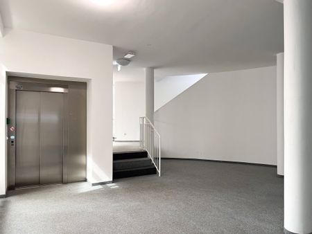 3. OG | 1 Zimmer-Wohnung | 2m² Loggia | Hofseitig - Photo 4