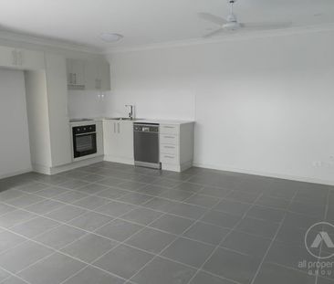 Modern, Low-Maintenance Living in a Convenient Marsden Location - Photo 4