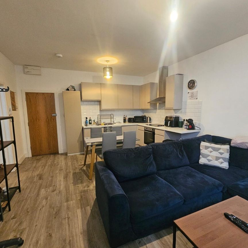 College Place, Southampton - Photo 1