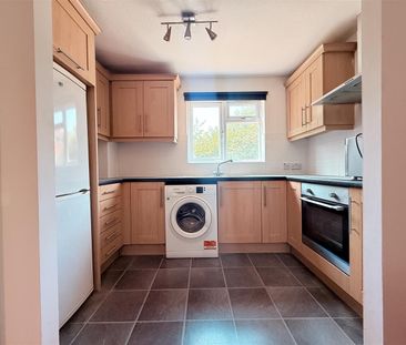 1 Bed Flat, Berry Court, TW4 - Photo 5