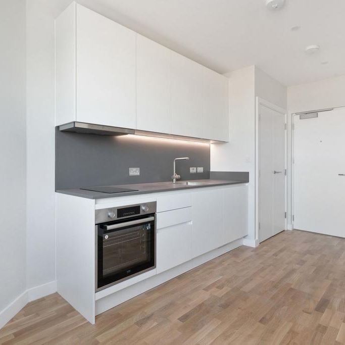 Studio to rent - Photo 1