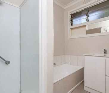32 Banyule Road, Rosanna - Photo 3
