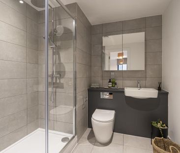 2 bedroom flat to rent - Photo 2