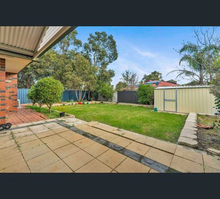 7 Carita Court, Maddington, WA 6109 - Photo 2