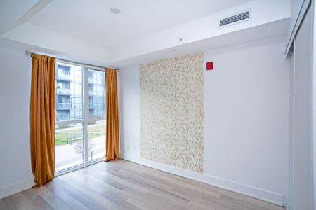 For Lease - 5260 Dundas Street Unit# C301, Burlington, Ontario - Photo 4