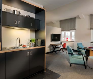 LOFT APARTMENTS - Photo 4