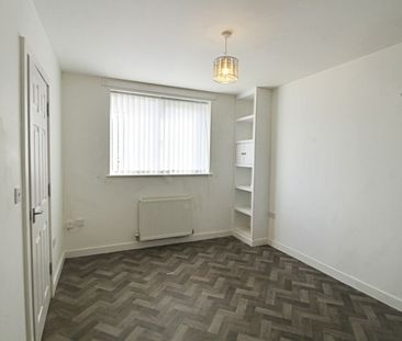 3 Bedroom - Photo 6