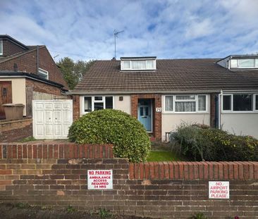 3 bedroom semi-detached bungalow to rent - Photo 4