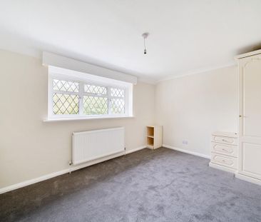 4 bedroom detached house to rent - Photo 6