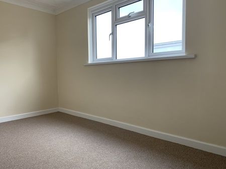 Howard Road, Southampton - Photo 4