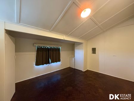 Charming 3 bedrooms home in Central Footscray - Photo 5