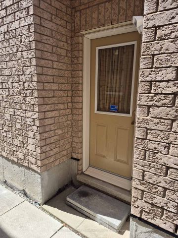 For Lease - 9 Hawkridge Trail, Brampton, Ontario - Photo 4