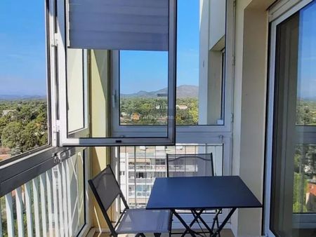 Location Appartement 2 pièces 28 m2 à Saint-Raphaël - Photo 5