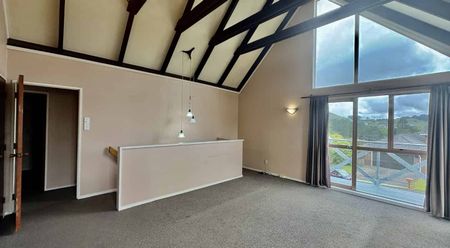 Charming and Spacious Home at 104a Allington Road - Photo 4