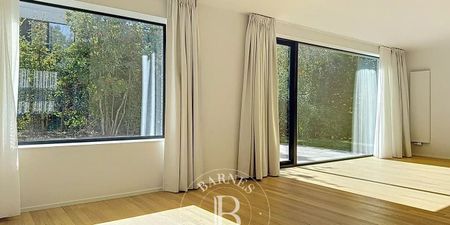 Woning te huur in Ukkel voor € 3.475 met 4 slaapkamers - Photo 3