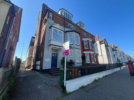 Wellesley Road, Great Yarmouth - Photo 3