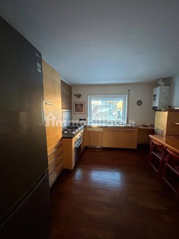 Trilocale via Luigi Cisersa 15, Centro, Asiago - Photo 4