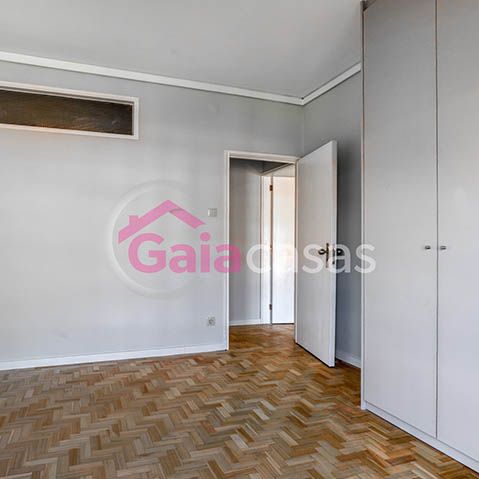 Apartamento T2 renovado com garagem - Photo 1